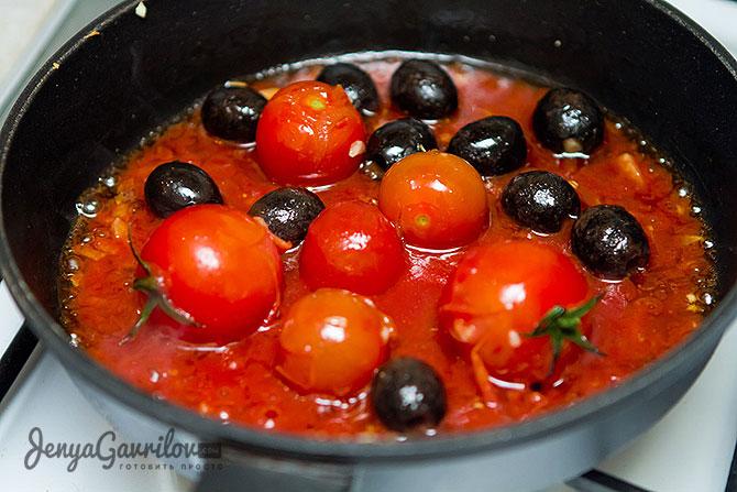 Спагетти с томатами и маслинами от Жени Гаврилова