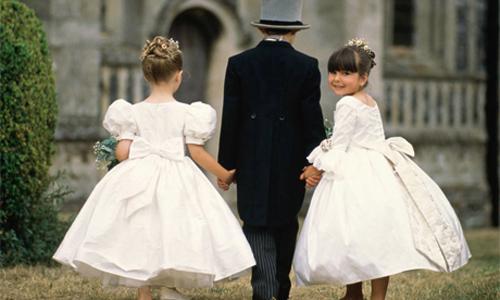 Как одеть ребенка на свадьбу?