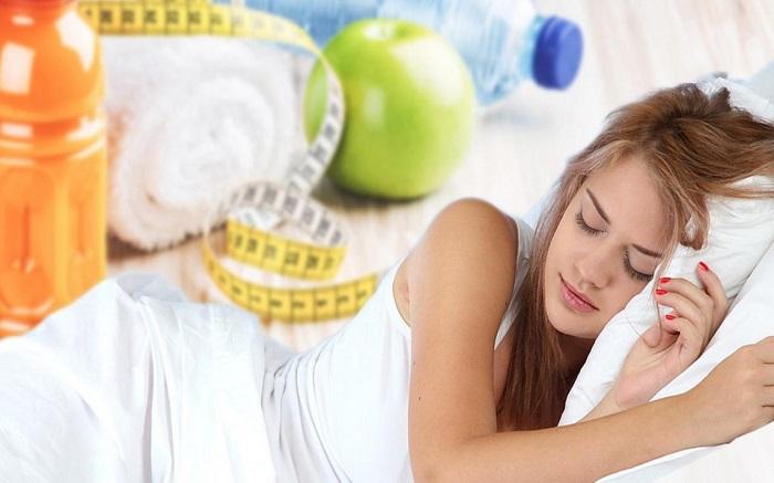 Dormi mai mult ca să pierzi în greutate