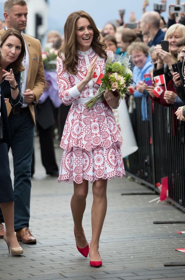 Kate Middleton, in cei mai sexy pantofi. Ducesa a intors toate privirile la ultima sa aparitie