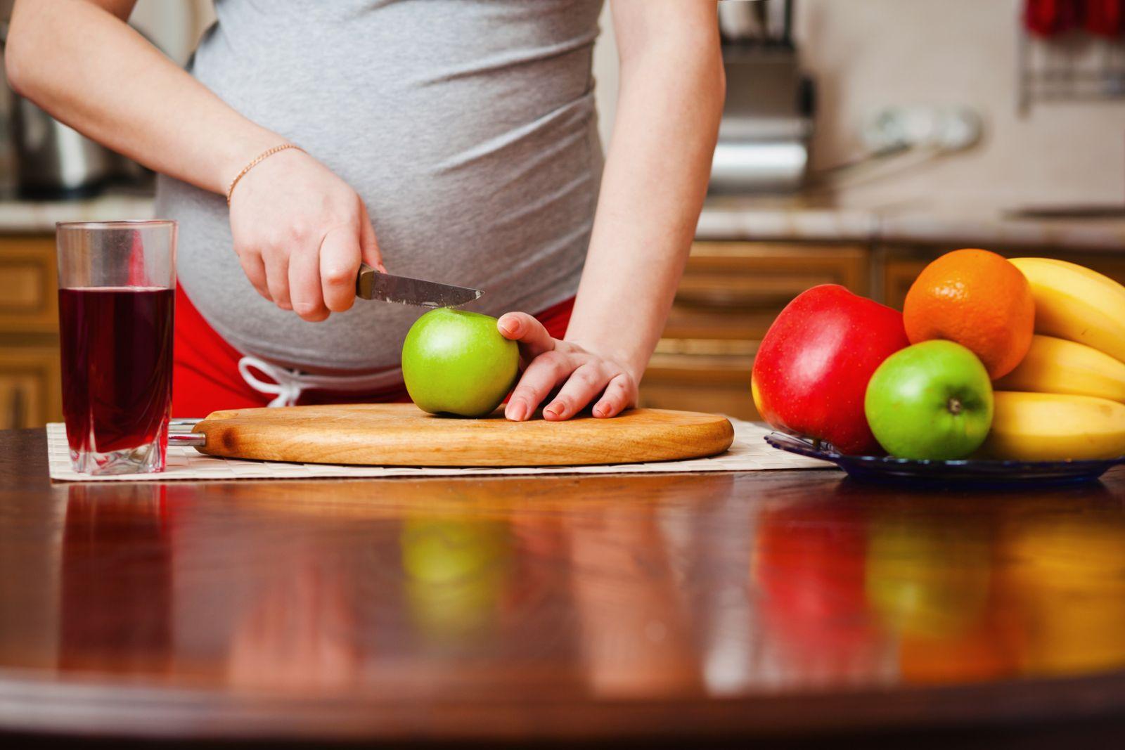 Sarcina și dieta – cum procedăm ca să nu afectăm copilul