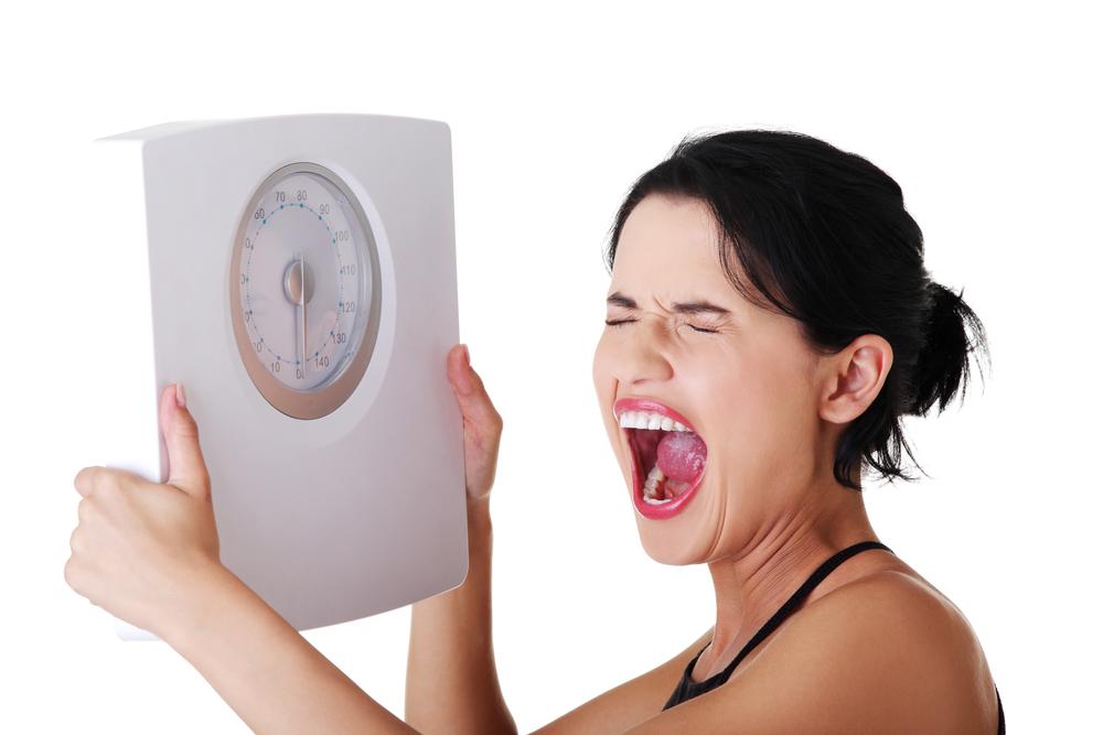 Набрать вес перед «критическими днями»: нормально ли это?