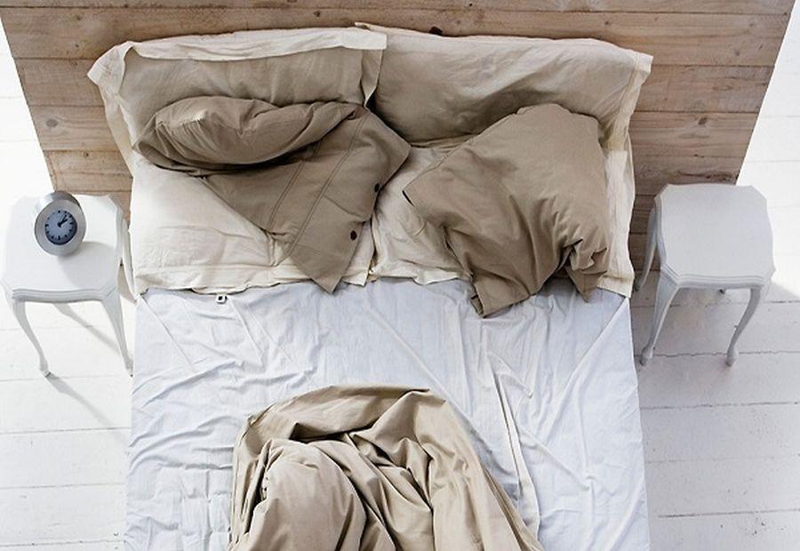 Почему нежелательно застилать кровать по утрам