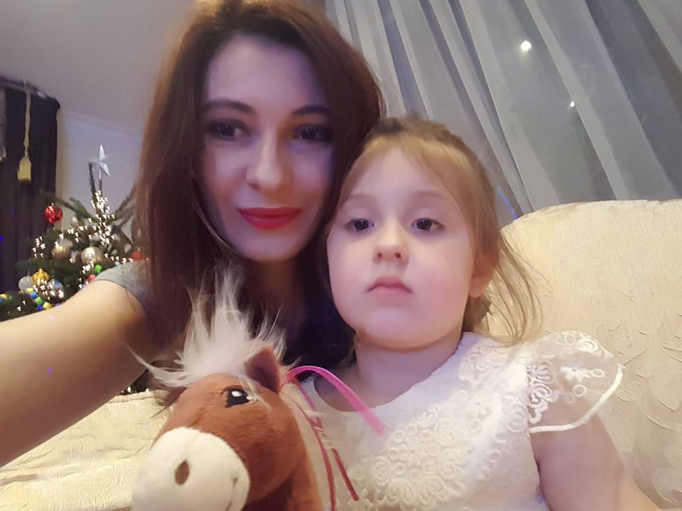 Angela Gonța a postat o fotografie “dulce” cu fiica sa
