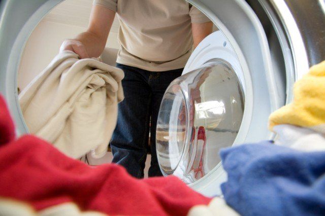 Почему не следует стирать одежду при температуре 40 градусов