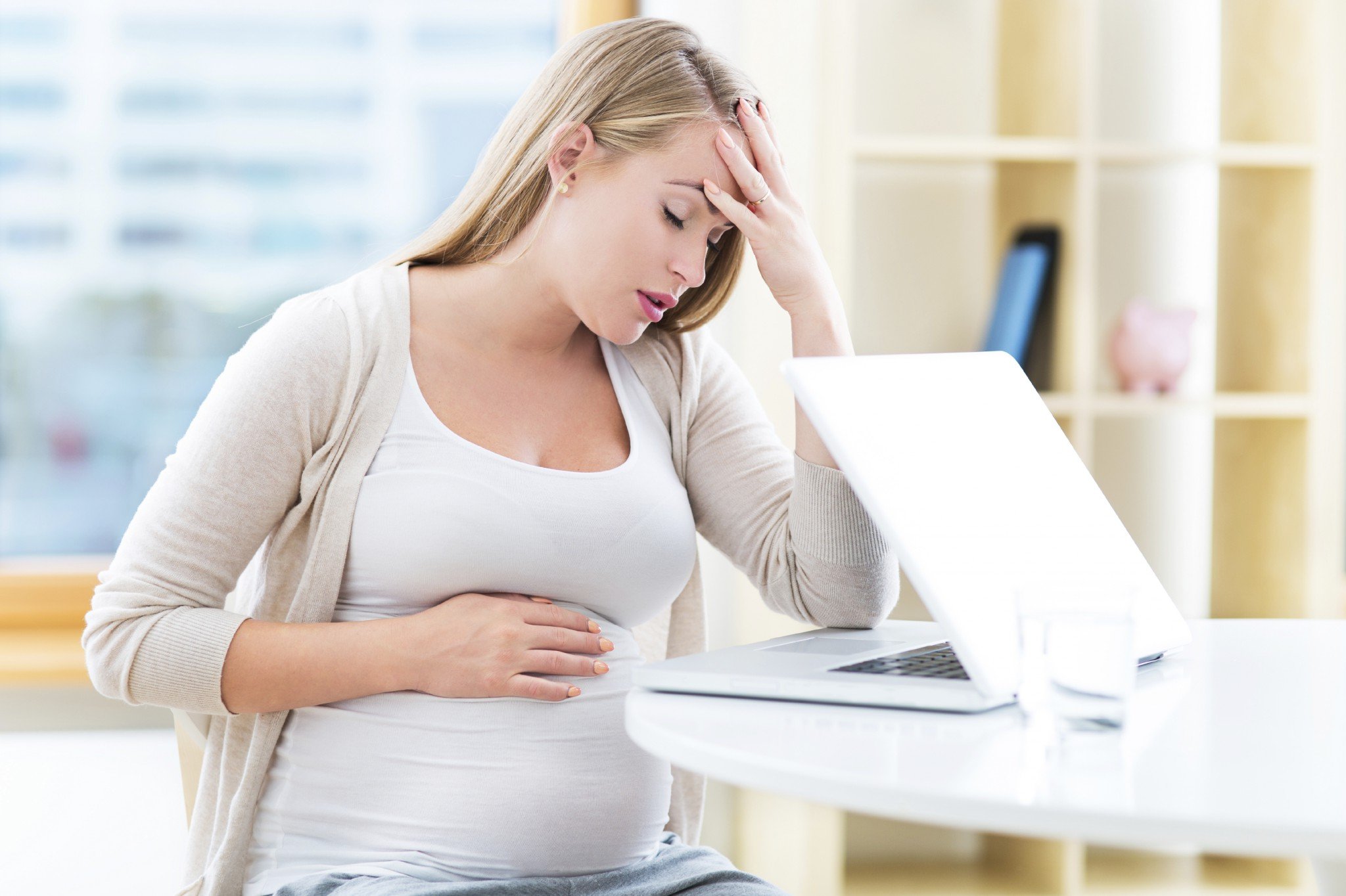 Intoxicația alimentară în sarcină. Ce i se poate întâmpla bebelușului