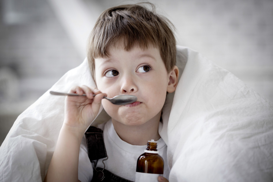 Siropurile de tuse pentru copii: De ce trebuie să optezi pentru un medicament pe bază de plante