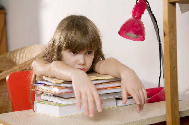Un psihilog avertizează părinții: ”Nu cereți de la copiii voștri nota 10. Nu garantează succesul”