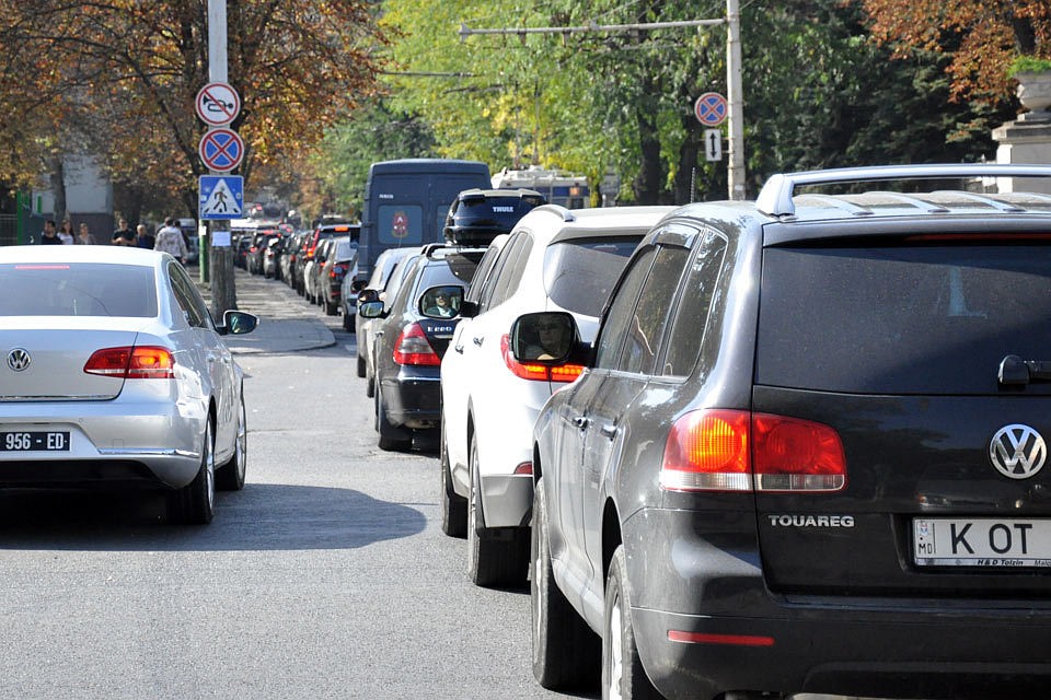 Поминальные дни в Кишиневе: где припарковать авто в районе кладбища