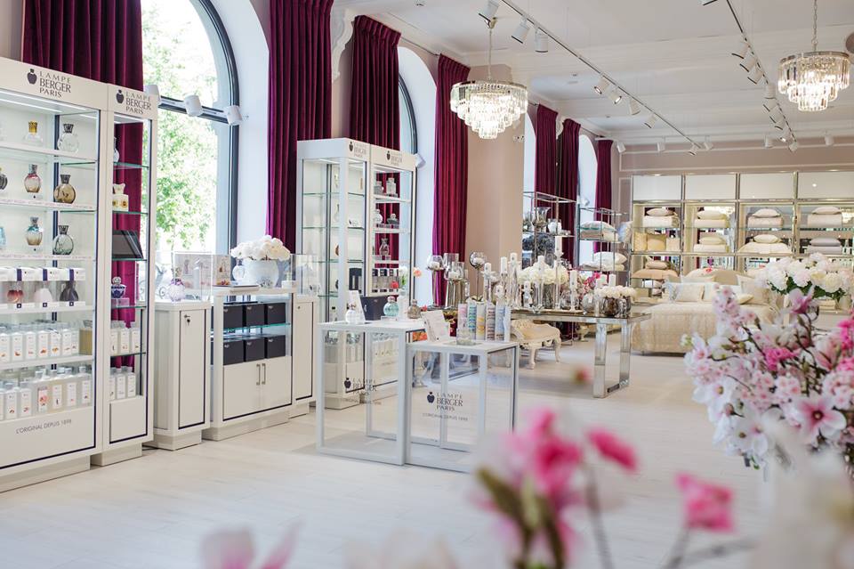 Cel mai select showroom de parfumuri și textile pentru casă a fost redeschis la Chișinău