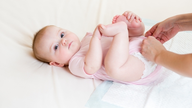 Cum să prevenim și să tratăm dermatita de scutec a bebelușului