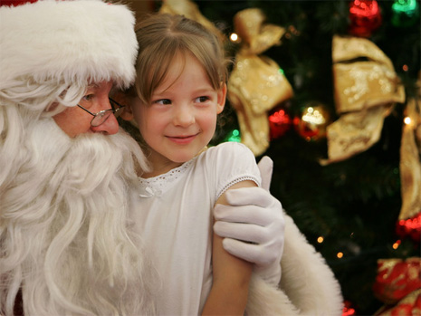 Cum trebuie să răspundeți la întrebările copilului legate de Moș Crăciun?
