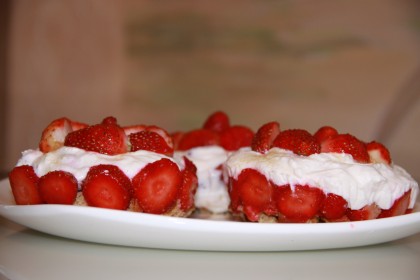 5 cele mai bune deserturi din căpșune