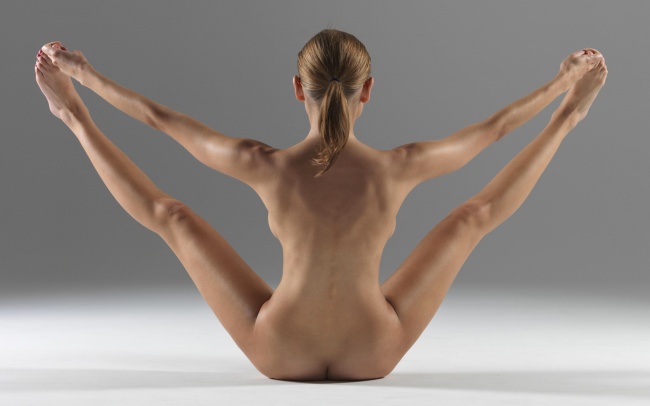 Голая йога: зрелище невероятной красоты (ФОТО 18+)