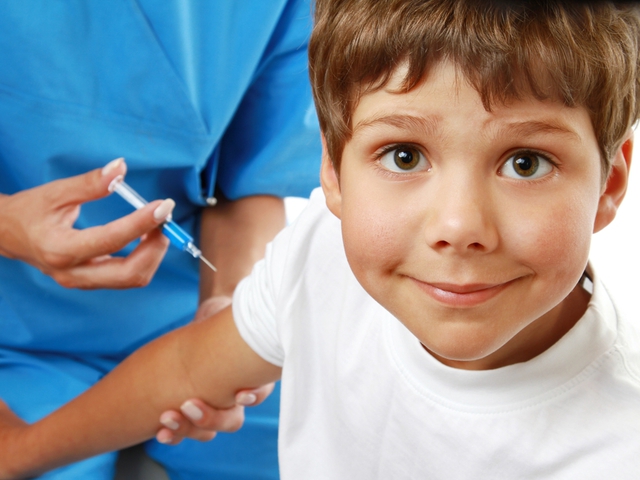 Riscurile și beneficiile vaccinurilor