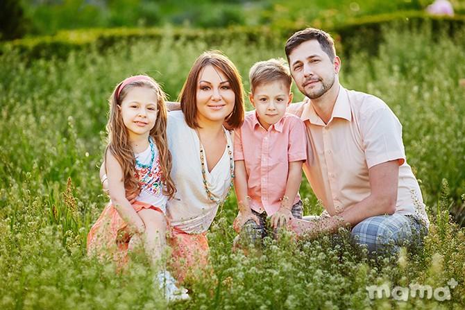 Family Portrait: Sabina și Vadim Scarlat