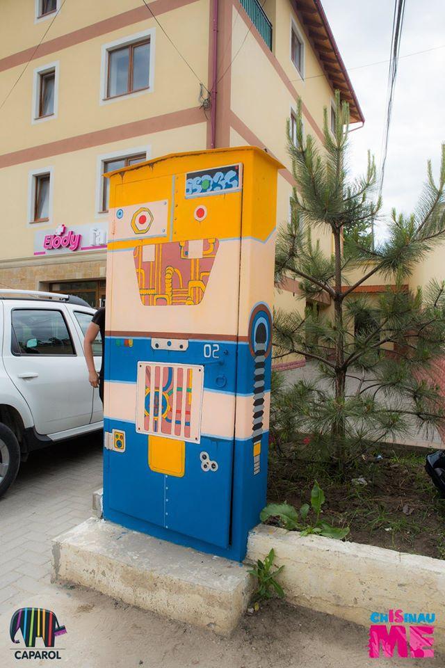 Новый арт-объект от Chisinau Is ME: Двухметровый робот