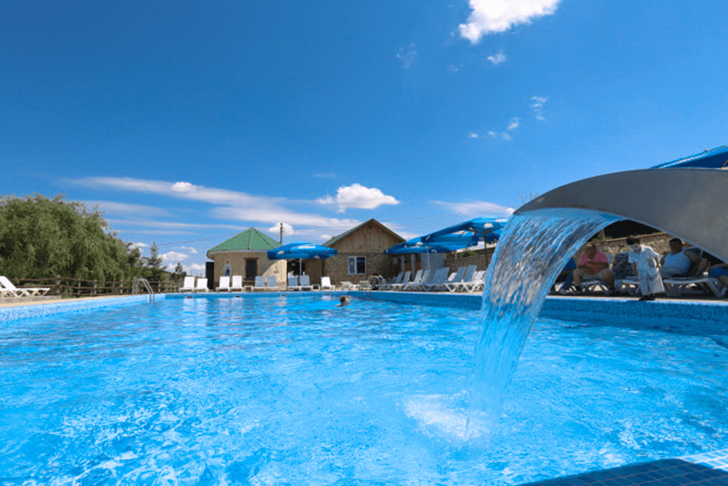Lista piscinelor din Chișinău perfecte pentru odihnă și relaxare