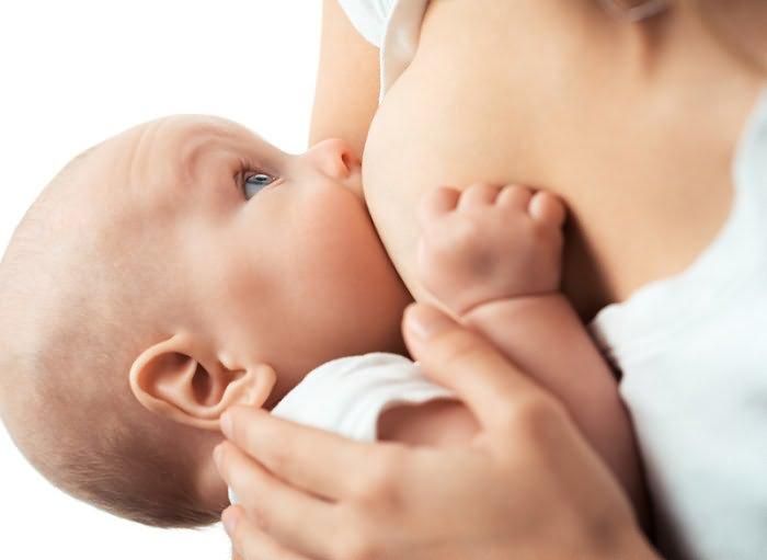 Cauzele neliniștii bebelușului în perioada alăptării naturale