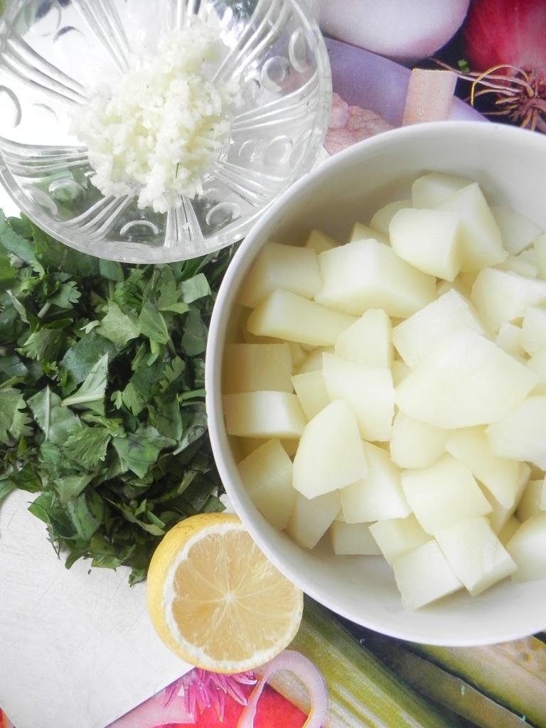 Скордалия с зеленью - греческая чесночно-картофельная закуска от Марии Андриуцэ
