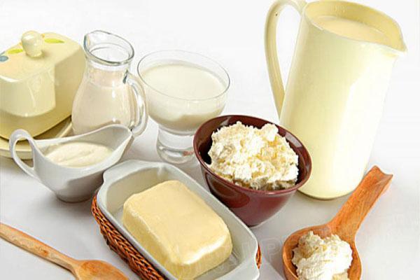 Efectul miraculous al produselor lactate: chefir, iaurt, brînza de vaci