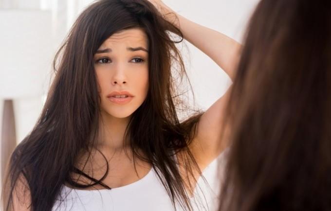 De ce se  despică firele de păr? Cauze
