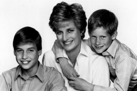 Fotografii rare ale prințesei Diana: așa cum nu am știut-o
