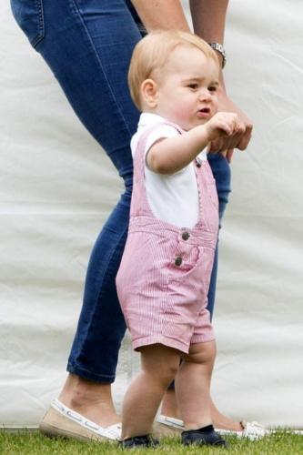 10-месячный принц Джордж — самый юный законодатель в мире моды