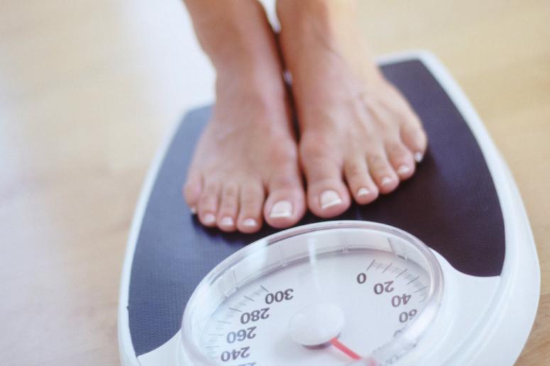 Биологи: Женщинам не удается быстро похудеть из-за гормона