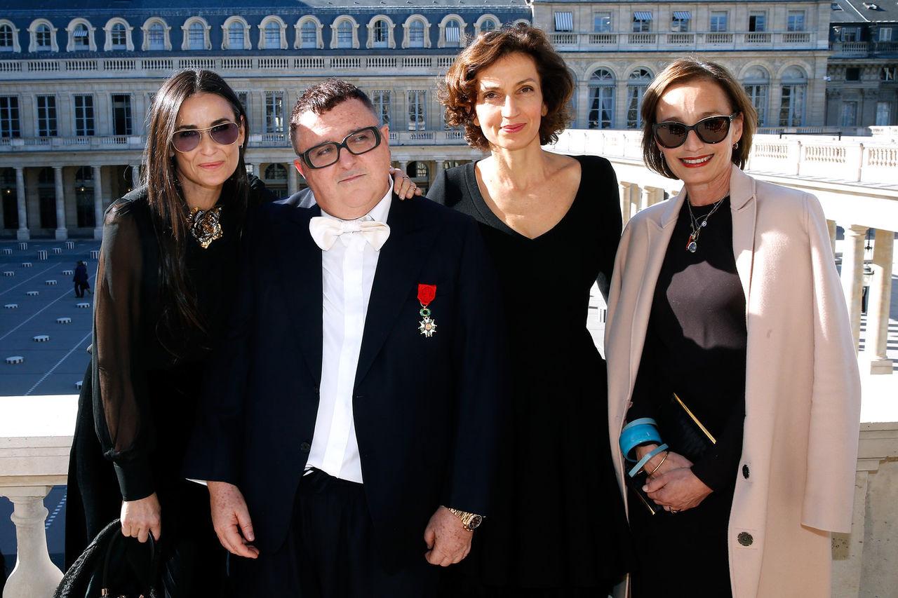 Министр культуры Франции выглядит как супермодель