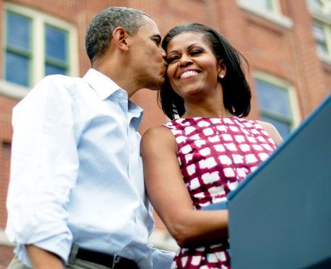 Nu și-au ascuns vreodată sentimentele! De ce Barack și Michelle Obama sunt cel mai frumos cuplu prezidențial din lume