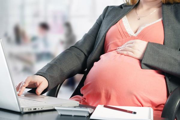 Социальная защита беременным женщинам на рабочем месте