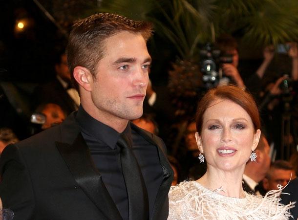 Julianne Moore vorbește despre scena de sex cu  Robert Pattinson
