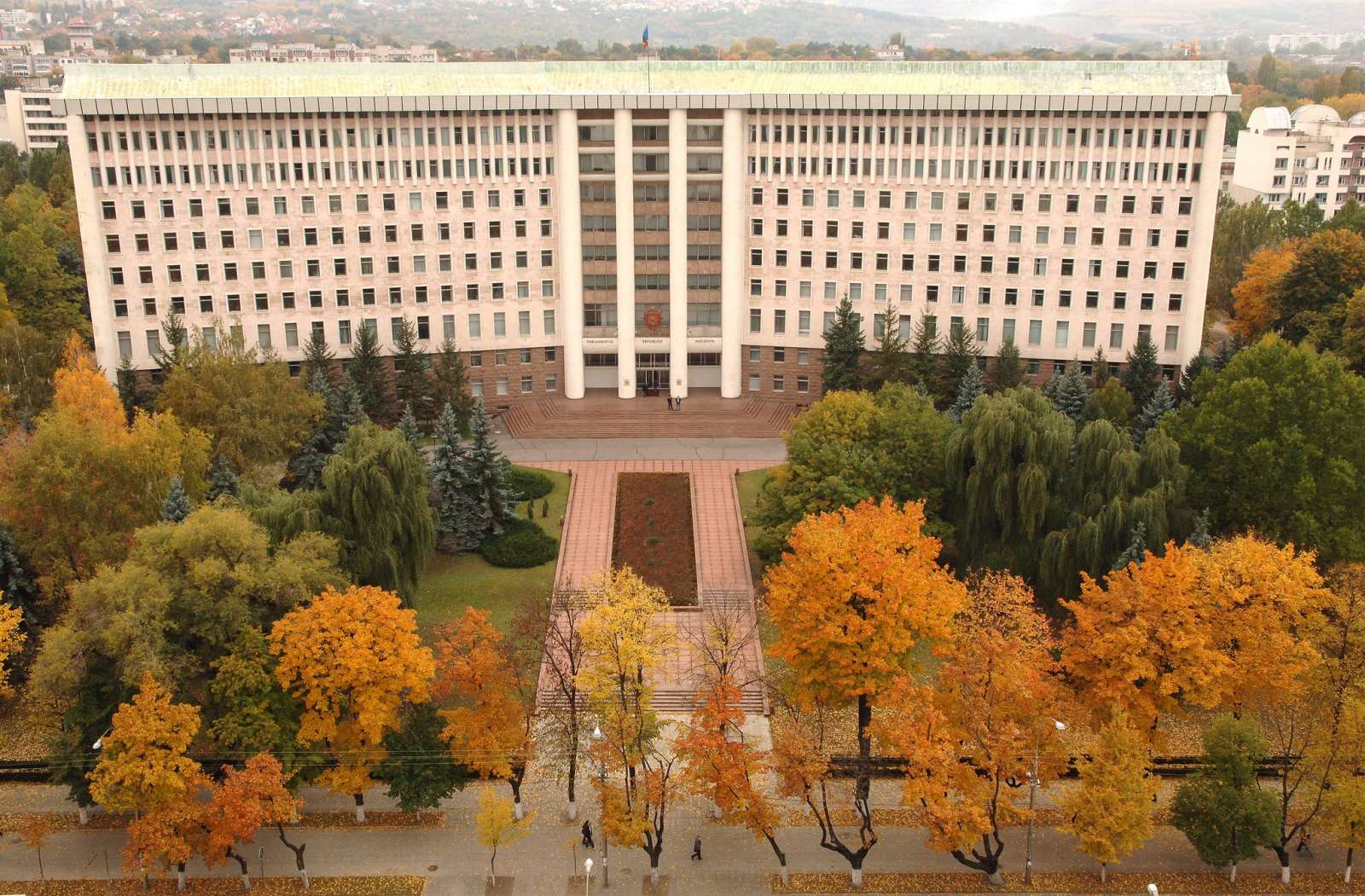 Ziua uşilor deschise la Parlamentul Republicii Moldova