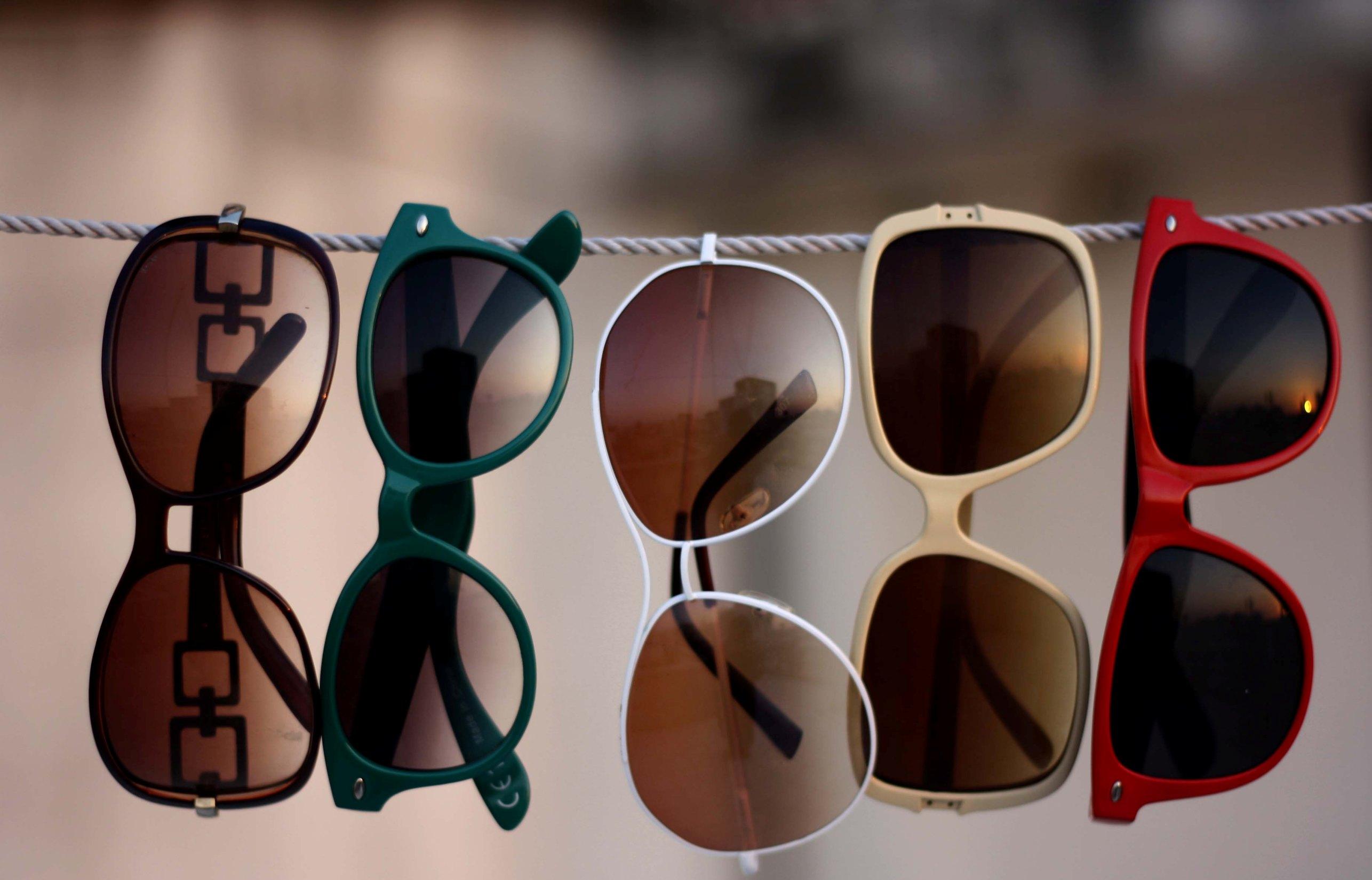 Как правильно выбрать солнцезащитные очки? Советы офтальмолога Татьяны Гидиримски