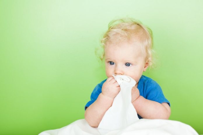 Sfaturile specialiștilor: Cum se desfundă corect nasul copiilor