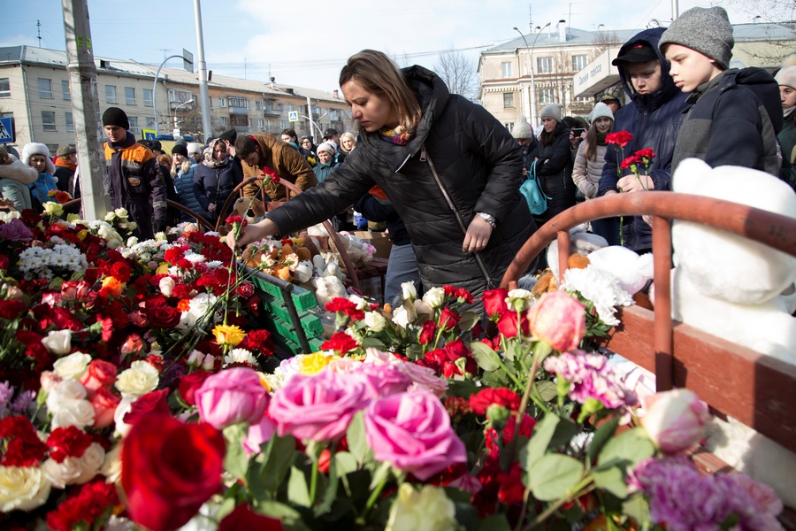 DETALII despre tragedia din Kemerovo. Un martor are o versiune privind cauzele izbucnirii incendiului