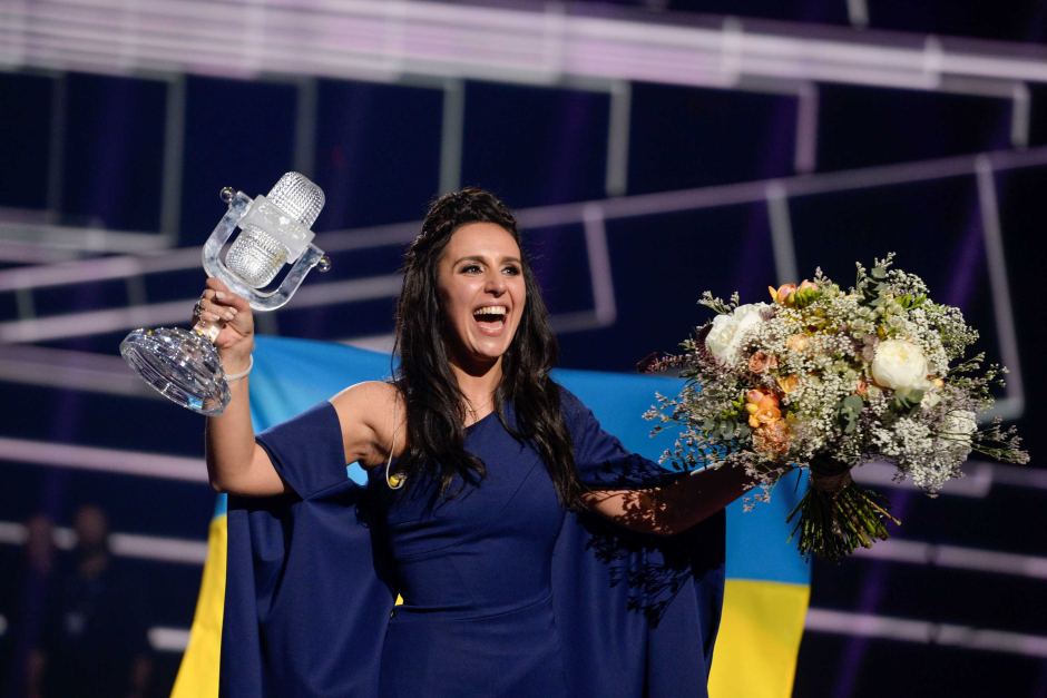 Fosta câștigătoare Eurovision a devenit mamă