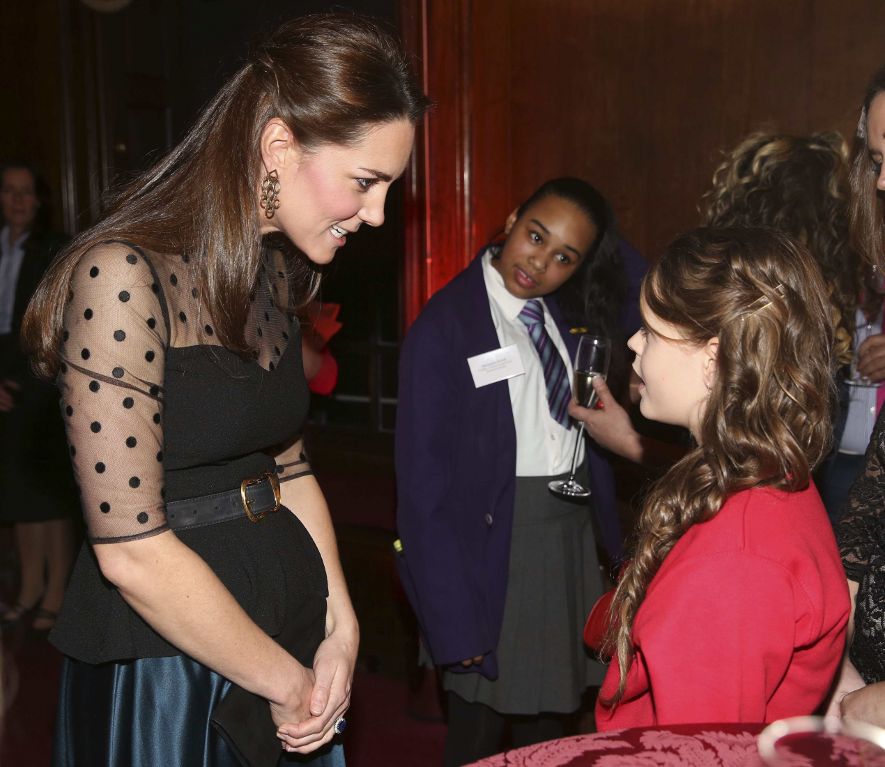 Kate Middleton, cu burtica la vedere. Cum arata Ducesa insarcinata in aproape cinci luni