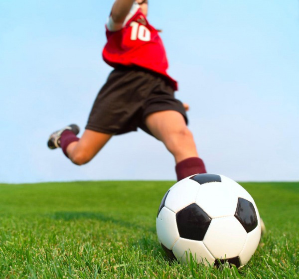 Растим спортсмена. Куда отдать ребенка на футбол? Обзор предложений в Кишиневе