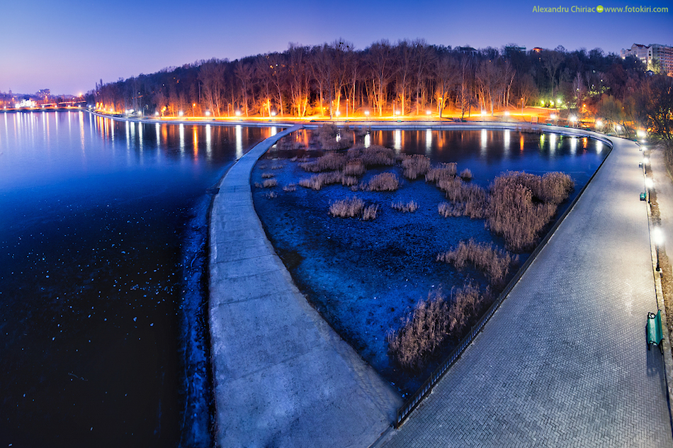 Огни ночного города: 33 удивительно красивые фотографии Кишинёва