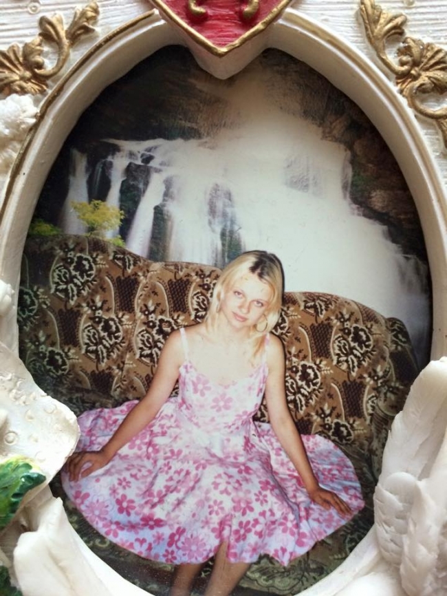 "Principesa blonda de la Causeni". Cum arata sotia deputatului Sergiu Sirbu, la 15 ani - FOTO