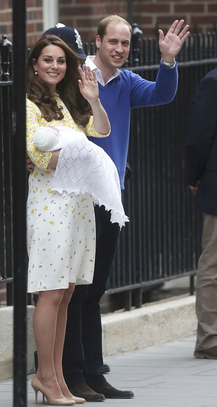 Все мамы в шоке: как Кейт Миддлтон удалось так хорошо выглядеть через несколько часов после родов?