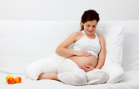 Почему беременным полезно разговаривать с еще нерожденным малышом? Открытие ученых