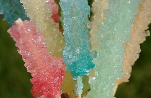 Выращиваем сладкие цветные кристаллы. Интересно!