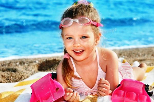 11 правил пребывания детей на солнце