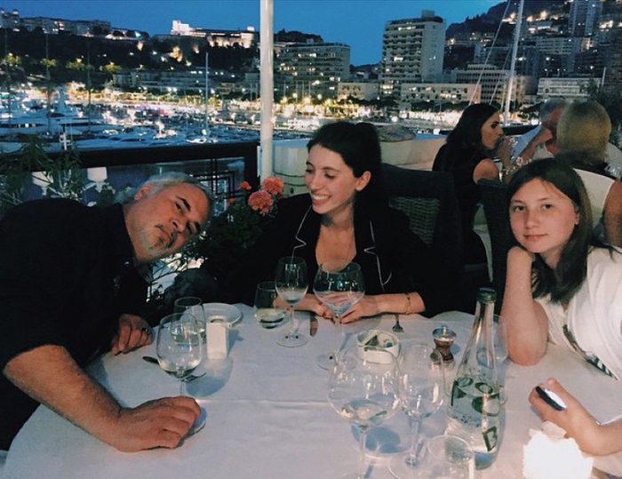 Валерий Меладзе отдыхает с дочерьми в Монако