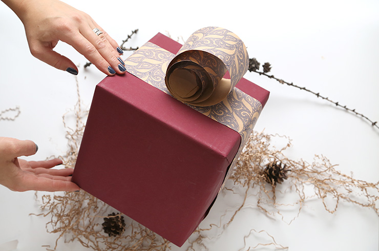 5 instrucțiuni secrete pentru împachetarea cadourilor
