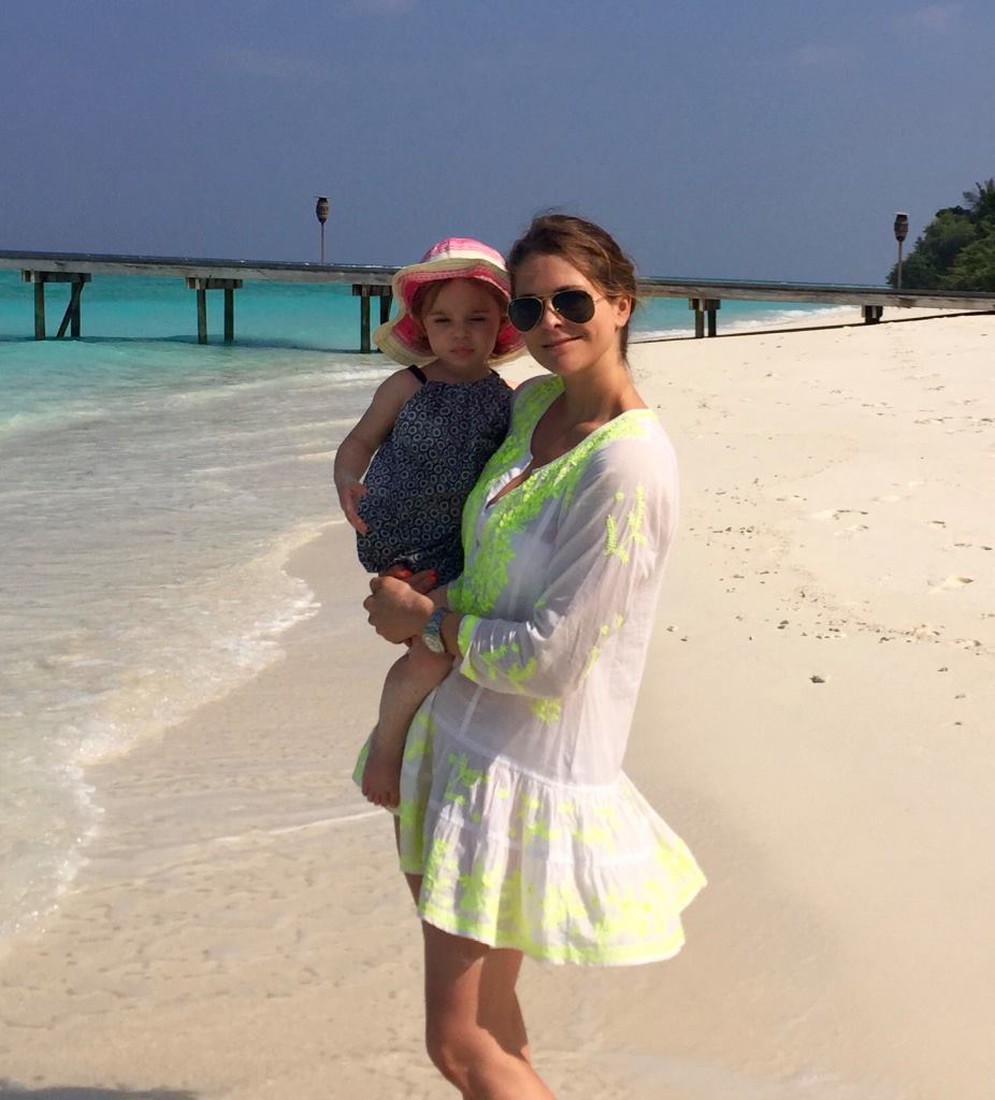 Королевский отдых с детьми: принцесса Мадлен и ее семья на Мальдивах