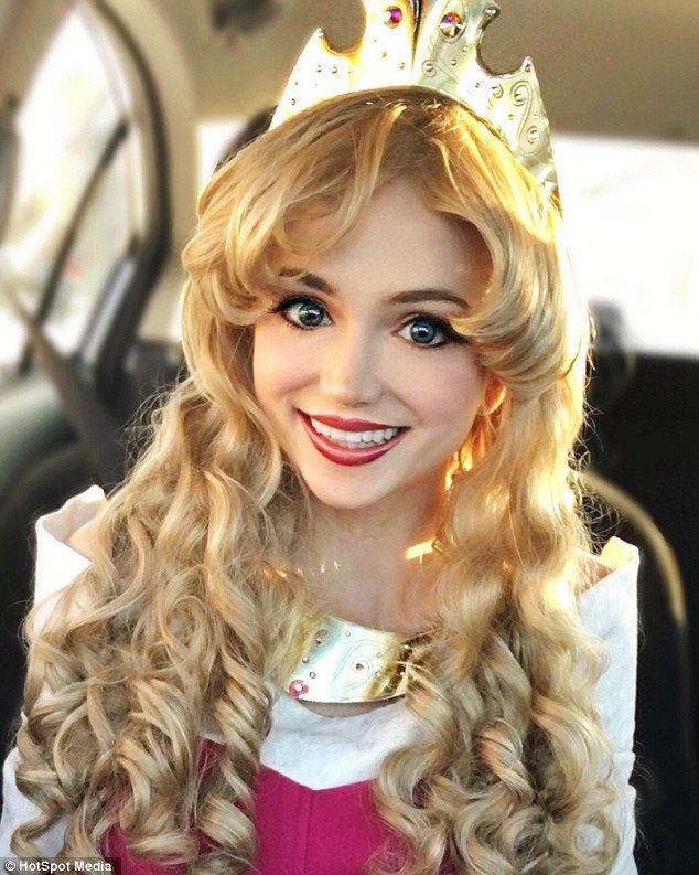 Девушка отдала $14 тысяч, чтобы быть похожей на принцессу Disney